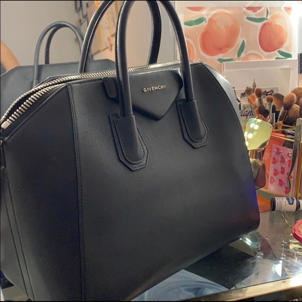 Givenchy medium antigona